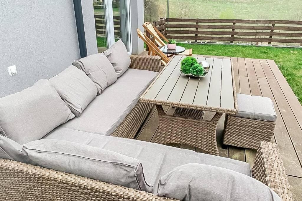 Gaestetraum Mit Wunderschoenem Ausblick Und Garten Apartment Muhldorf Bei Feldbach Exterior foto