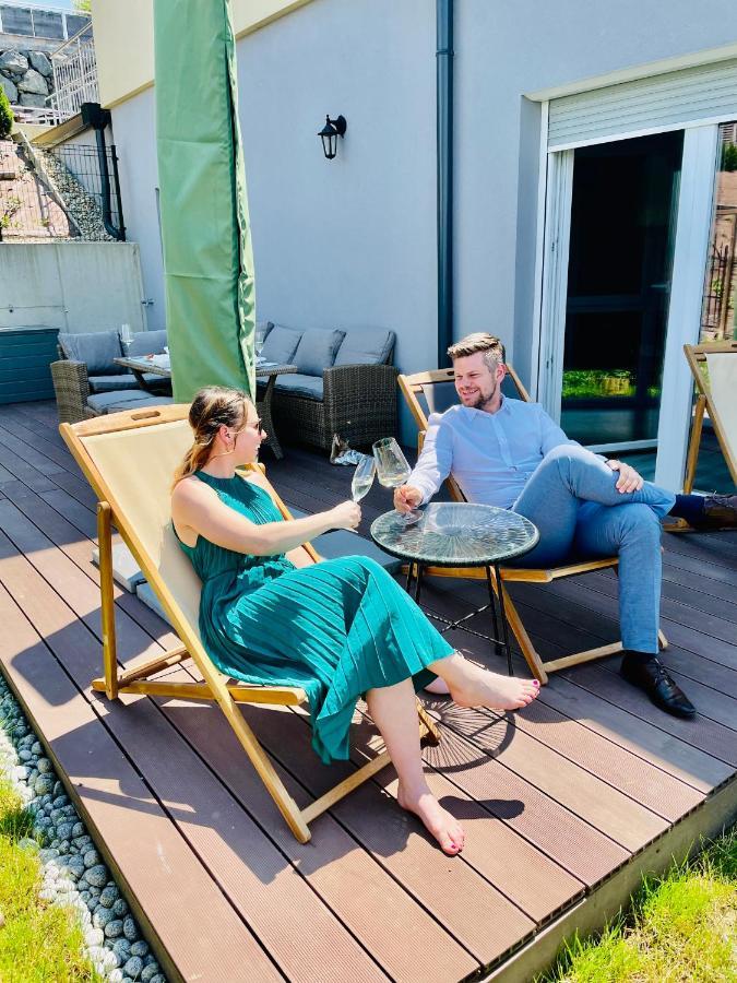 Gaestetraum Mit Wunderschoenem Ausblick Und Garten Apartment Muhldorf Bei Feldbach Exterior foto