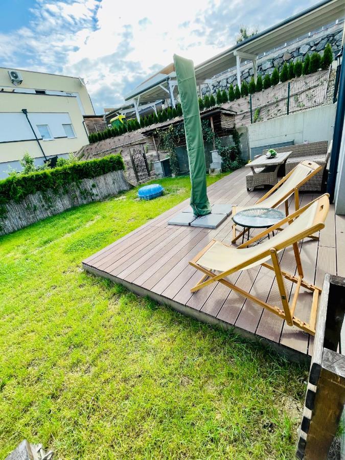 Gaestetraum Mit Wunderschoenem Ausblick Und Garten Apartment Muhldorf Bei Feldbach Exterior foto