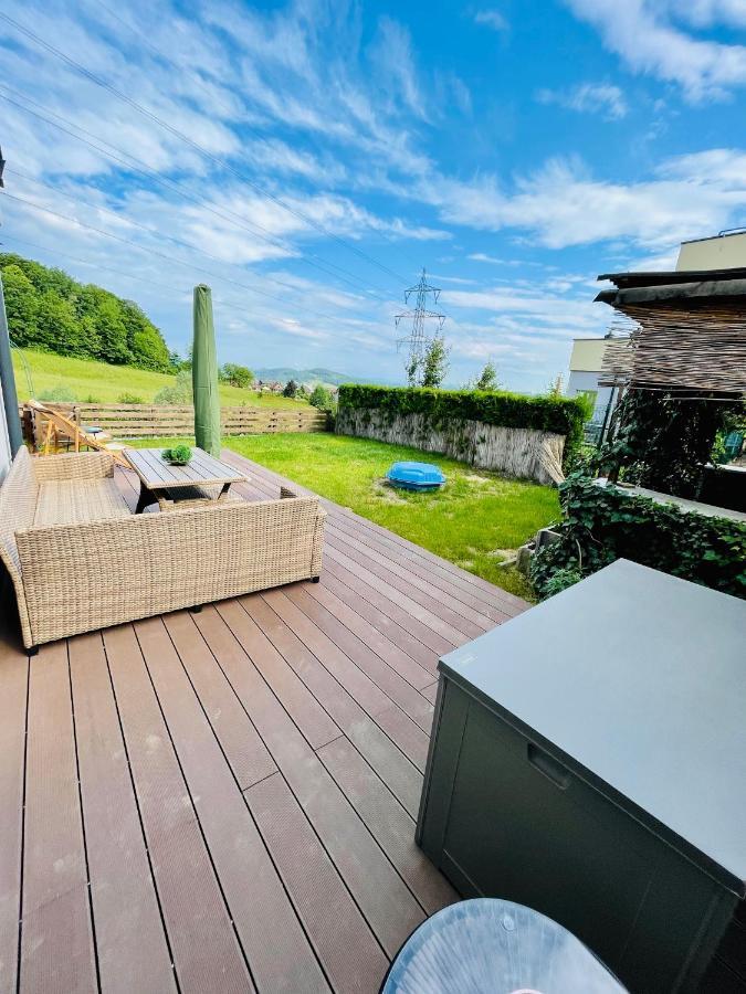 Gaestetraum Mit Wunderschoenem Ausblick Und Garten Apartment Muhldorf Bei Feldbach Exterior foto